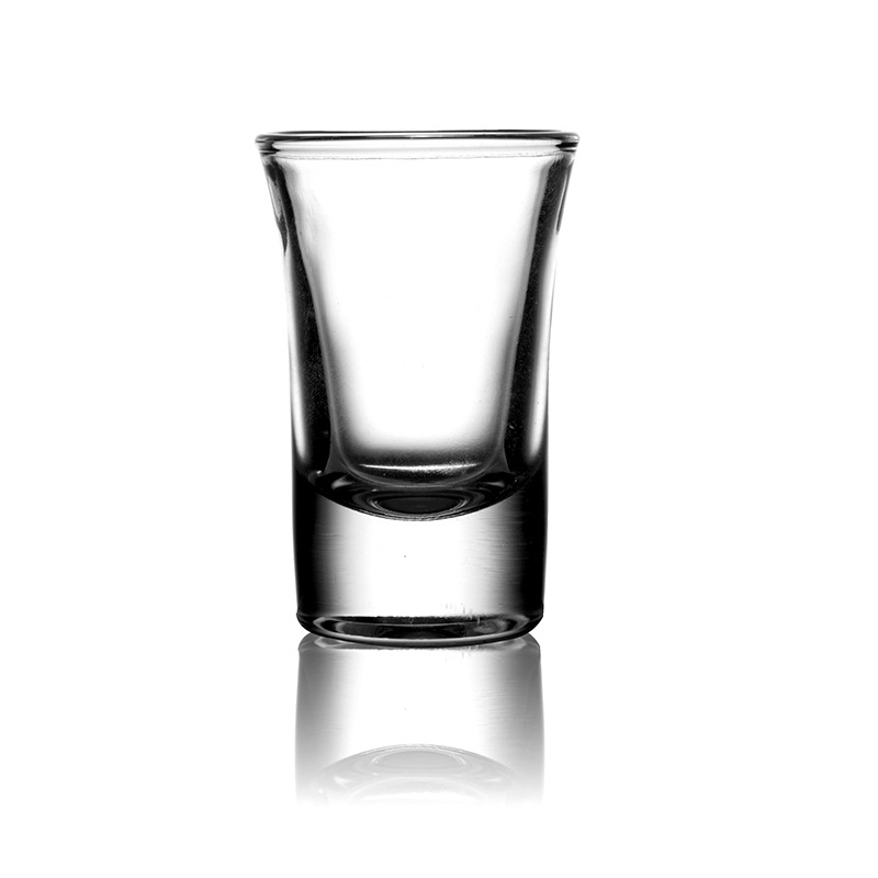 Wholesale of small glass wine glasses for green apples, white spirit cups, wine kettles, wine cups, small one-sipped cups, wine dividers and spirits drinking sets Item Picture