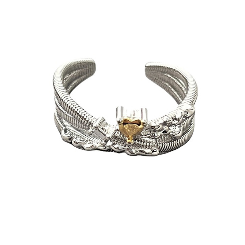 Simple two-color heart-shaped personalized couple rings for women on Instagram, with a cold and niche design sense, elegant and fashionable food rings Item Picture