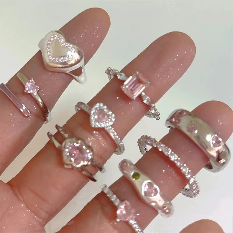 A sweet and cute pink zircon heart-shaped open-top ring for girls, a unique and simple yet versatile ring for women full figure
