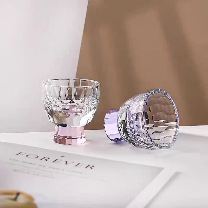 High-end crystal glass colored small tea cups, master cups, guest cups, Gongfu tea tasting cups, heat-resistant 50ML white spirit cups, simple and elegant full figure