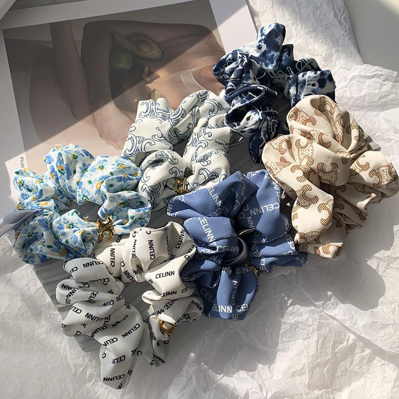 CELI Arc de Triomphe Silk Large Intestine Hair Band, light luxury style, silk hair tie, niche high-end sense, letter hair tie and hair accessory details Picture
