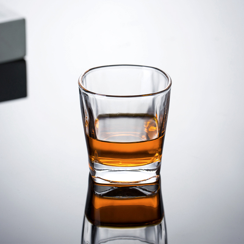 Square glass cups for the living room, household heat-resistant tea cups, whisky cups, mouthwash cups, hotel water cups, bar wine glasses details Picture