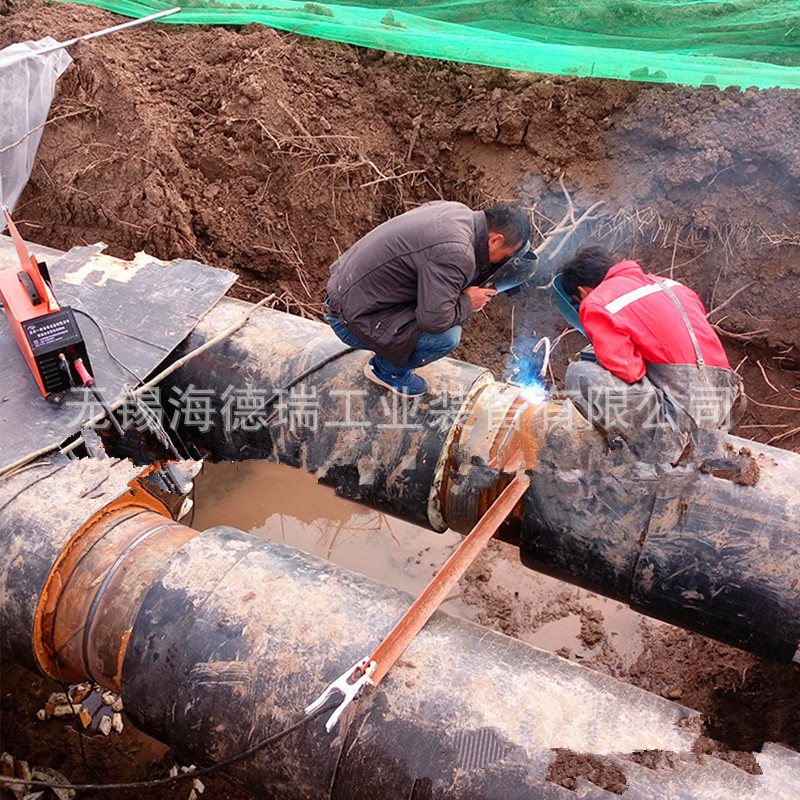 Portable magnetic pipeline crawling welding machine, automatic welding trolley for oil pipelines, factory small semi-automatic Application Scenario