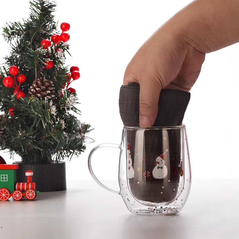 New high borosilicate double-layer insulated glass cup with Christmas cartoon pattern and sequined water cup, high-temperature resistant gift customization Application Scenario