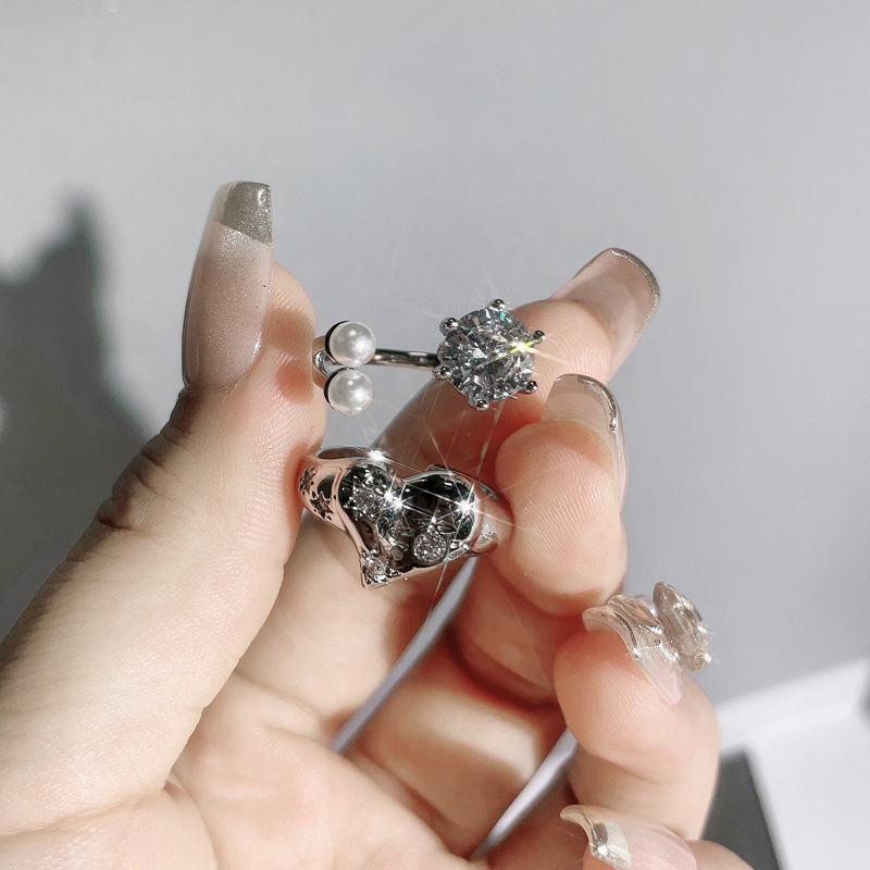 A simple and sweet love for the heart zircon pearl open ring. A woman's exquisite layering of an Instagram niche, delicate and cold style ring Specification drawing