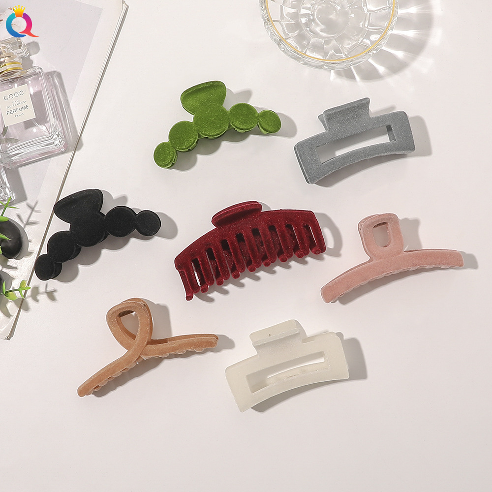 Qiyue Cross-border flocking hair clips, autumn and winter hair clippers, personalized back head updo hair clippers, shark hair accessories wholesale details Picture