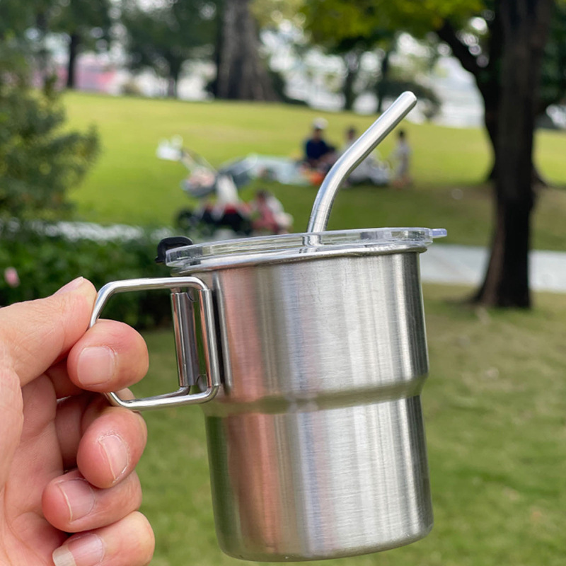 Single-layer rolled edge step cup, 304 stainless steel coffee cup, outdoor camping handle cup, ins high appearance level, portable cup full figure