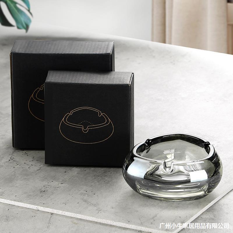 Large triangular high-end ashtray, light luxury and high-end home living room creative and personalized small cigarette cup manufacturer wholesale details Picture