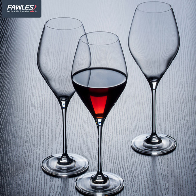 One-piece formed crystal glass wine glass set, European household highball glass, champagne glass, wine sparkling glass details Picture