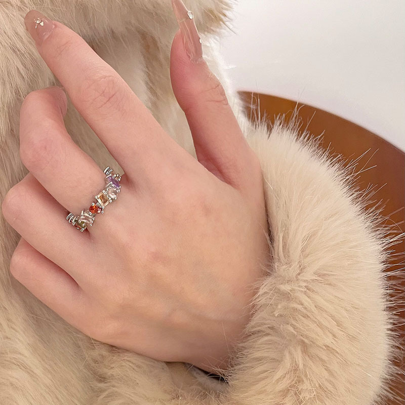 Dreamy rainbow zircon inlaid light luxury open ring, a new trendy and stylish ins ring for women with a niche design Application Scenario
