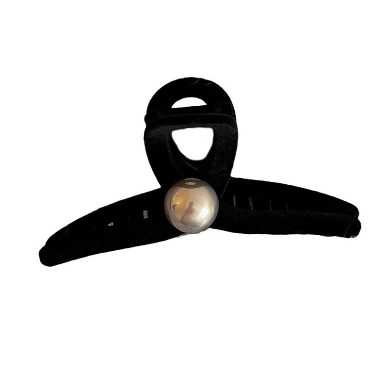 Korean black velvet pearl large scratch-clip women's 2025 new shark clip high-end back hairpin headwear Item Picture