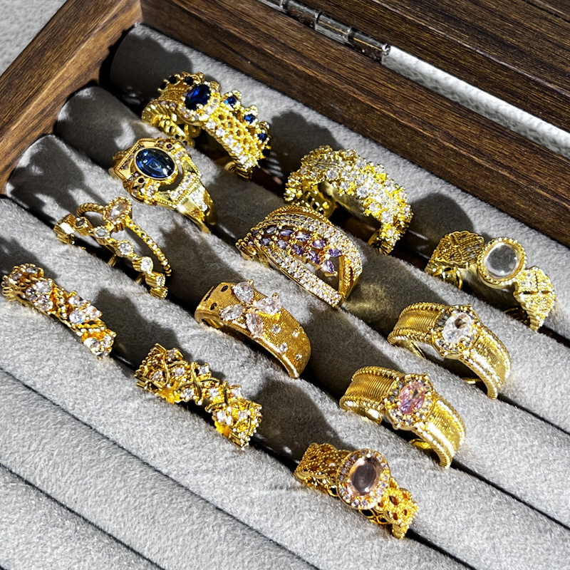 This Korean-style light luxury retro full-diamond hollowed-out exquisite open ring exudes a sweet and cool feminine charm and is a niche index finger ring trend full figure