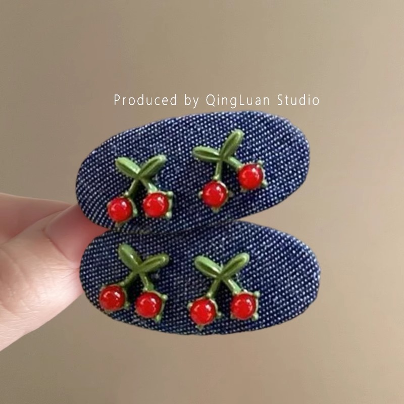 Deep blue denim fabric, red cherry rhinestone hair clips, new women's hair accessories, cute side clips, bangs clips, BB clips, duckbillon clips Specification drawing