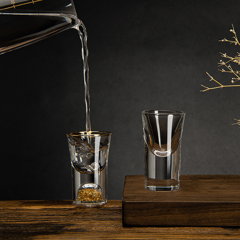 Gold-plated white spirit cup set, household gold foil high-end glass wine dispenser, small one-mouth cup, high-end creative white spirit cup Specification drawing