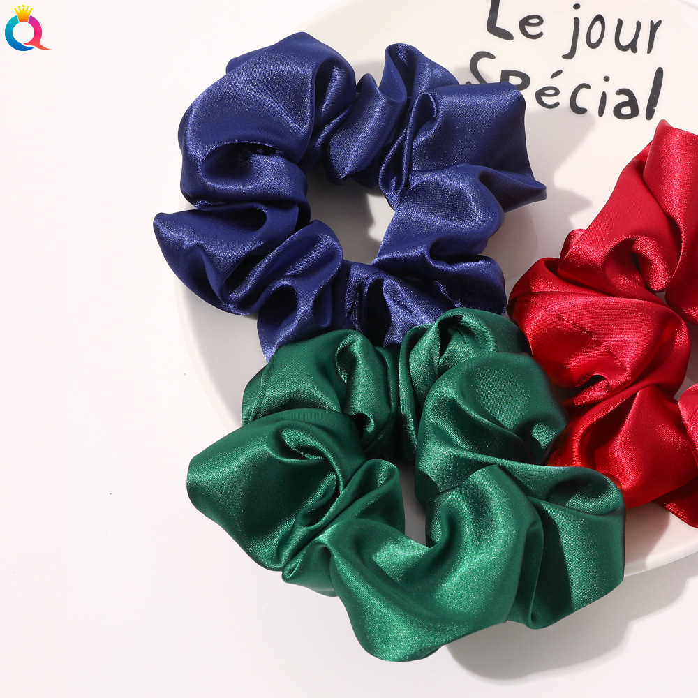 Qiyue Amazon Silk Large Intestine Hair Ring, mulberry silk sweet Satin Large Intestine Ring, high-end hair rope and hair accessory wholesale Application Scenario