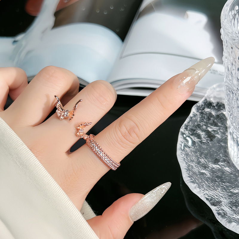 Minimalist double butterfly rose gold fashionable open ring women's volleyball diamond beaded edge cold and unique style index finger ring full figure