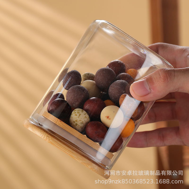 Produce square glass storage jars, sealed jars, storage bottles, kitchen candy jars, seasoning storage sealed tea jars Application Scenario