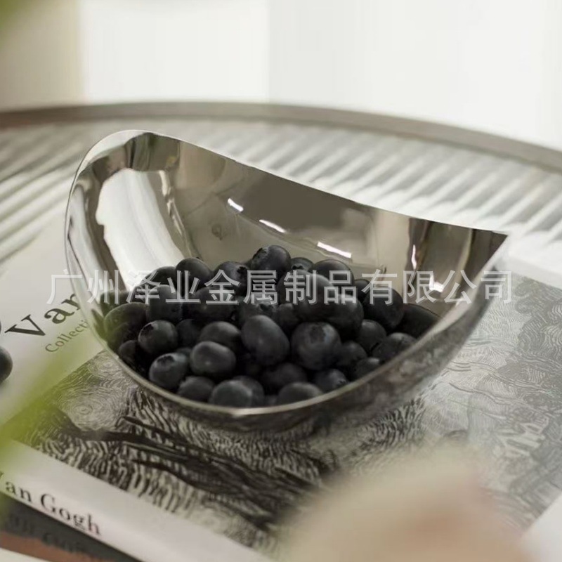 Cross-border foreign trade European-style 304 stainless steel fruit plate, salad snack bowl, creative wave modern simple dried fruit dish Specification drawing