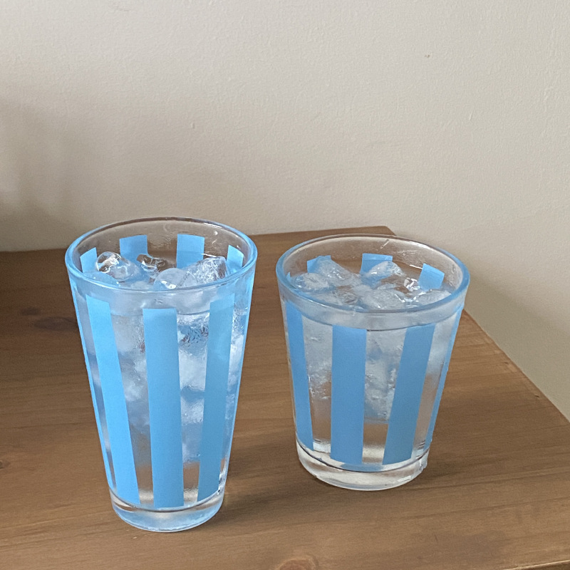 Homemade retro and fresh ins glass cups, blue striped polka dot simple water cups, milk cups, and niche coffee cups Application Scenario
