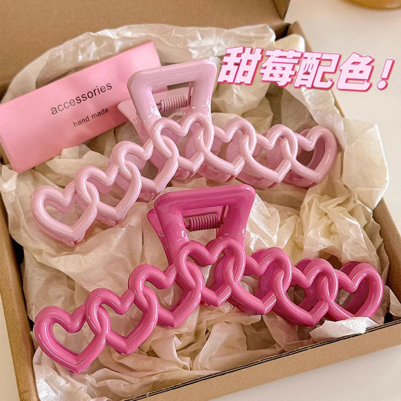 Dopamine heart-shaped hair clip, new sweet and cool style for women, shark clip, back of the head, updo, grappling clip, large size full figure