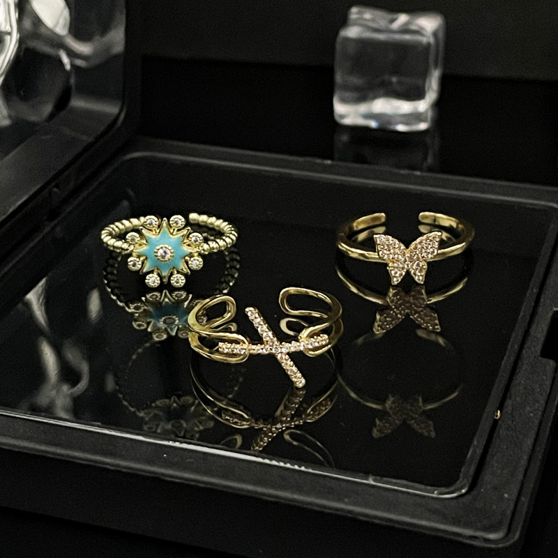 French niche starlight drip glaze butterfly opening ring, a sophisticated, elegant, simple and versatile index finger ring Specification drawing