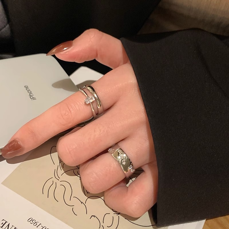 Asymmetrical double-layer square diamond open ring for girls on Instagram, a fashionable, simple and individual new cool ring design full figure