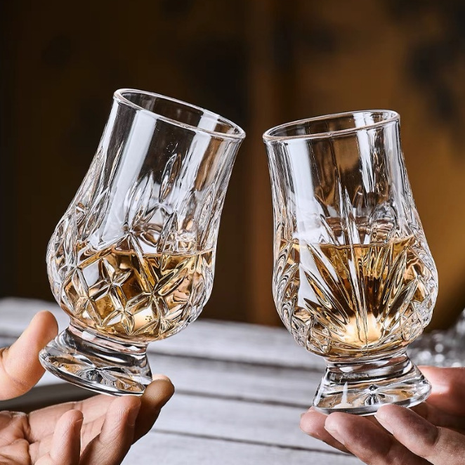 European-style glass aroma cups, tasting cups, home whisky glasses, foreign wine glasses, creative European-style spirits glasses Specification drawing