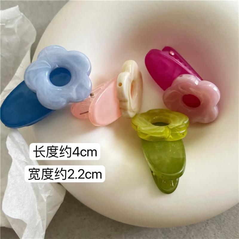 Two pink flower-shaped hair clips, Korean cute side clips, female Internet celebrity hair clips, ins style side clips Specification drawing