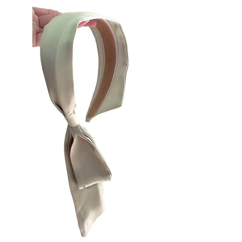 French retro matcha green ribbon hair band, summer one-piece high-end design hair band, hair tie head band hair accessory Item Picture