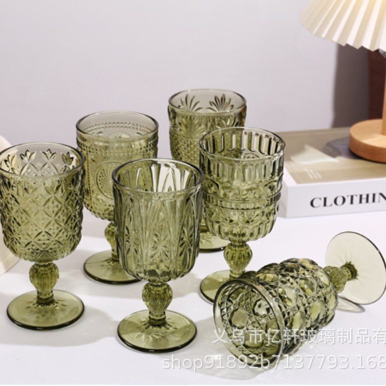 Factory wholesale vintage embossed glass wine glasses, European tall glass cups, colorful birthday juice cups for household use Application Scenario