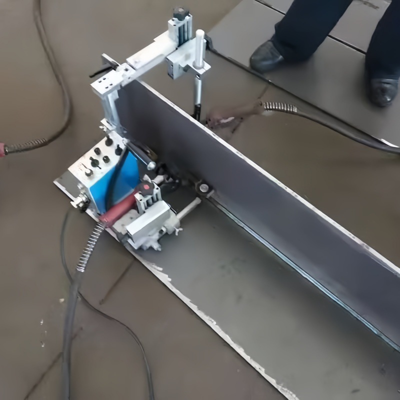 Double-gun automatic welding trolley for shipyard deck steel structure reinforcement plate T-shaped double-gun fillet welding trolley and MIG welding trolley Application Scenario