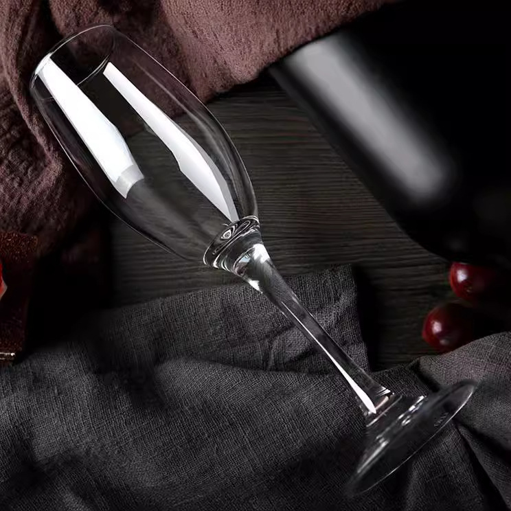 Curry Modern glass Champagne glass, home creative highball glass, dessert glass, one-piece flute sparkling wine glass details Picture