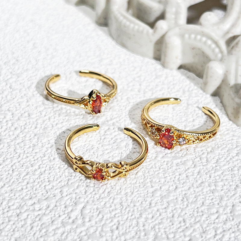 The new sweet and cool red diamond design with an open ring is fashionable, simple, luxurious and high-end. It's a trend of wearing multiple rings Application Scenario