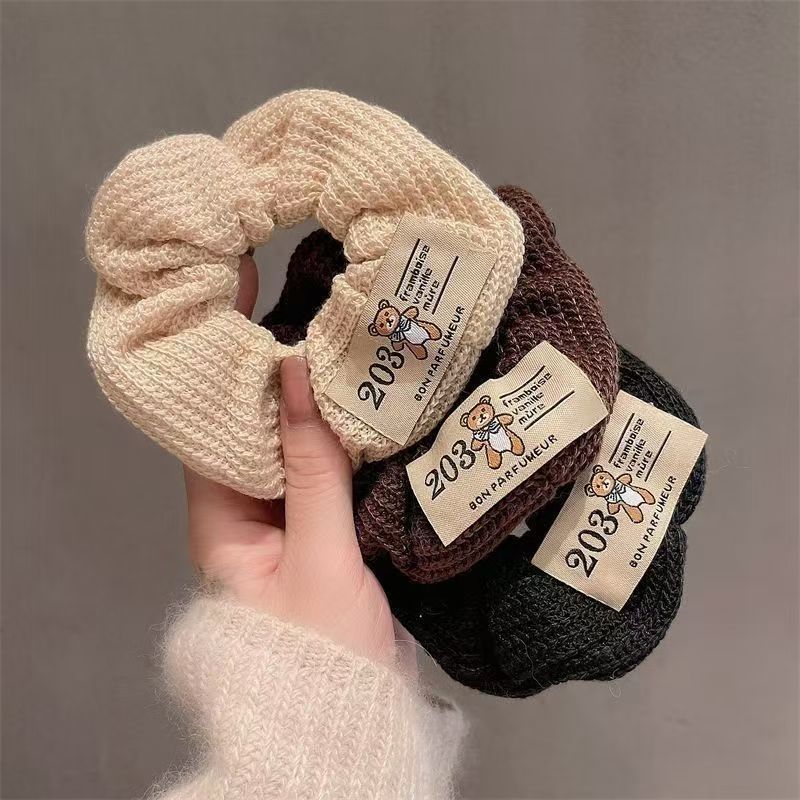 Woolen knitted large intestine hair tie for women's autumn and winter bestsellers, ponytail hair tie with label, little bear pleated hair tie, simple headwear full figure