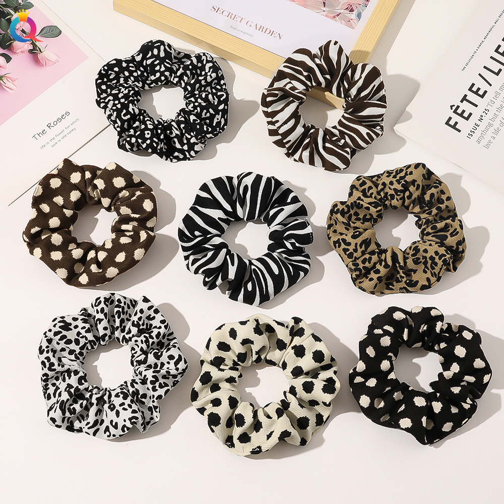 Qiyue's new autumn and winter collection features a retro large intestine ring, sweet polka dot leopard print hair tie, hair band and hair accessory for women full figure