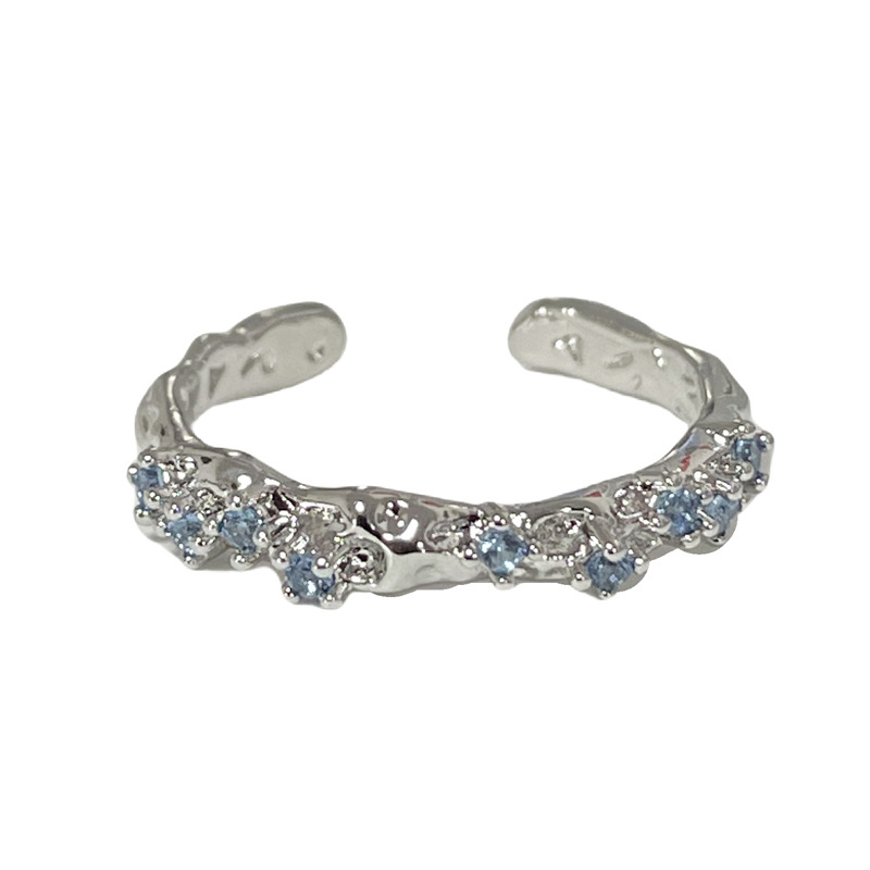 This simple, fine ring with irregular texture and micro-setting is a fashionable open ring that exudes a feminine charm. It is small, versatile and can make your skin look fairer. It is a niche ring Item Picture
