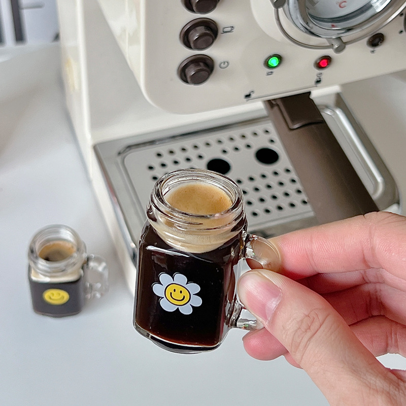 Blamei coffee Concentrate is bottled in mini cold brew Mason glass cups with LIDS and sealed mini cans details Picture