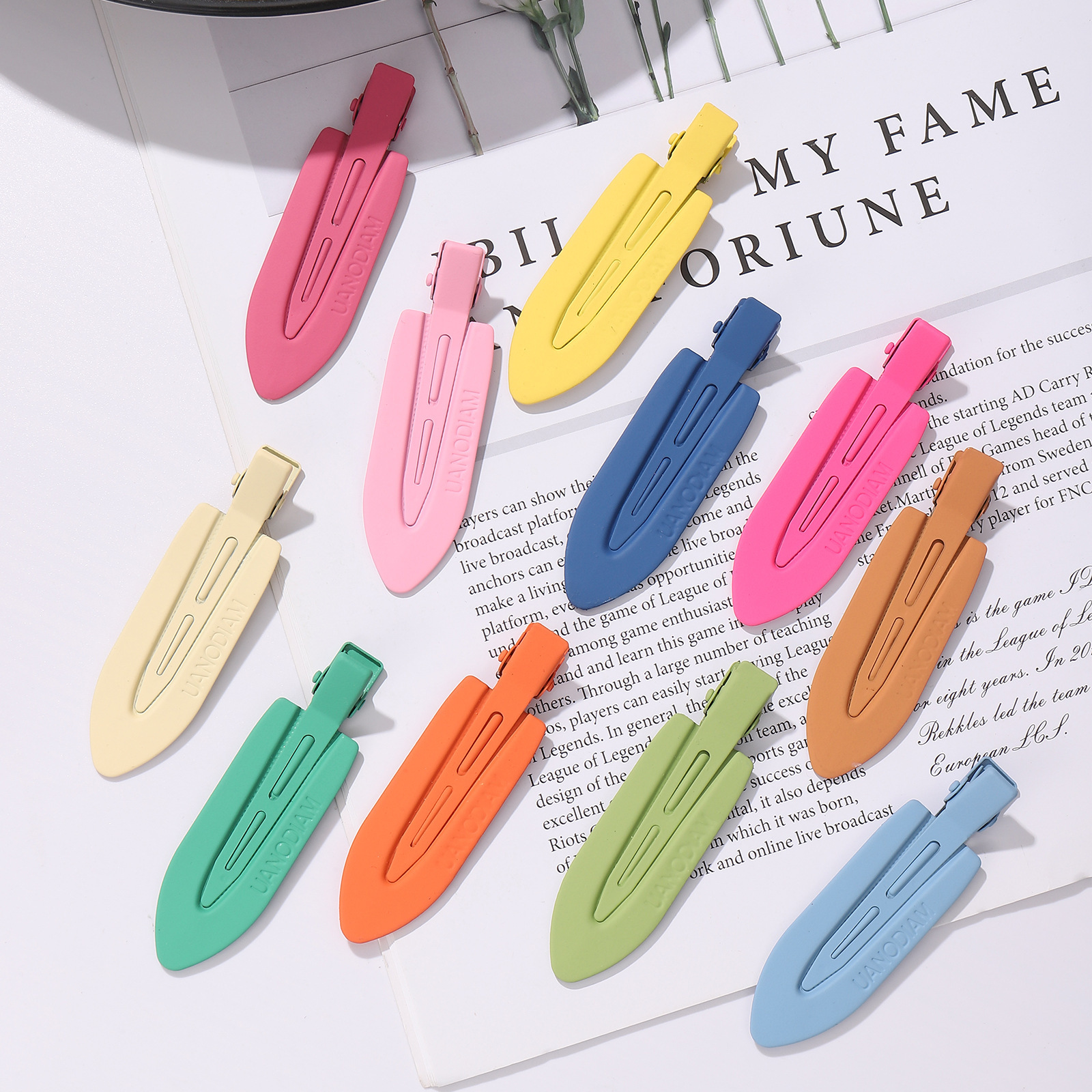 Korean version hair clip, the same style as the Instagram celebrity's shovel, macaron-colored broken hair side bangs clip, hair clip for women Specification drawing