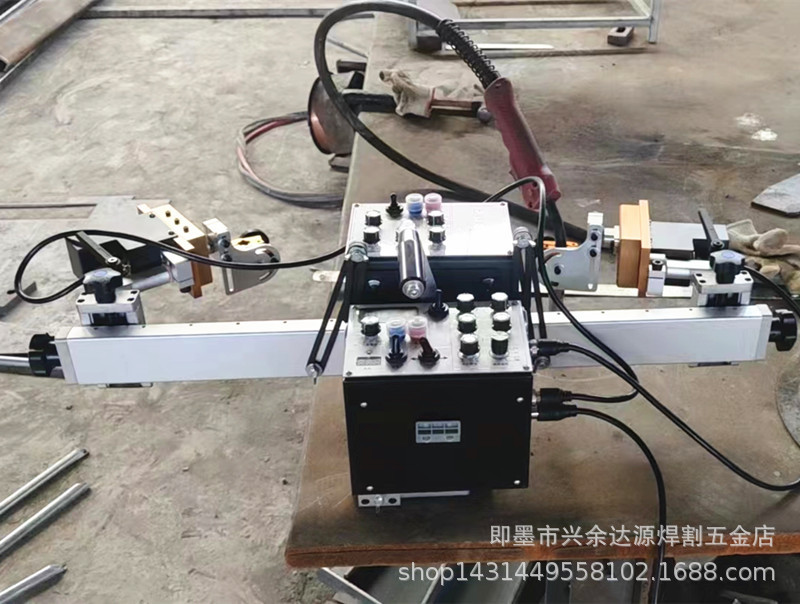 Box-type beam welding trolley, double-gun double-swing welding trolley, MIG welding automatic welding equipment, small welding machine details Picture