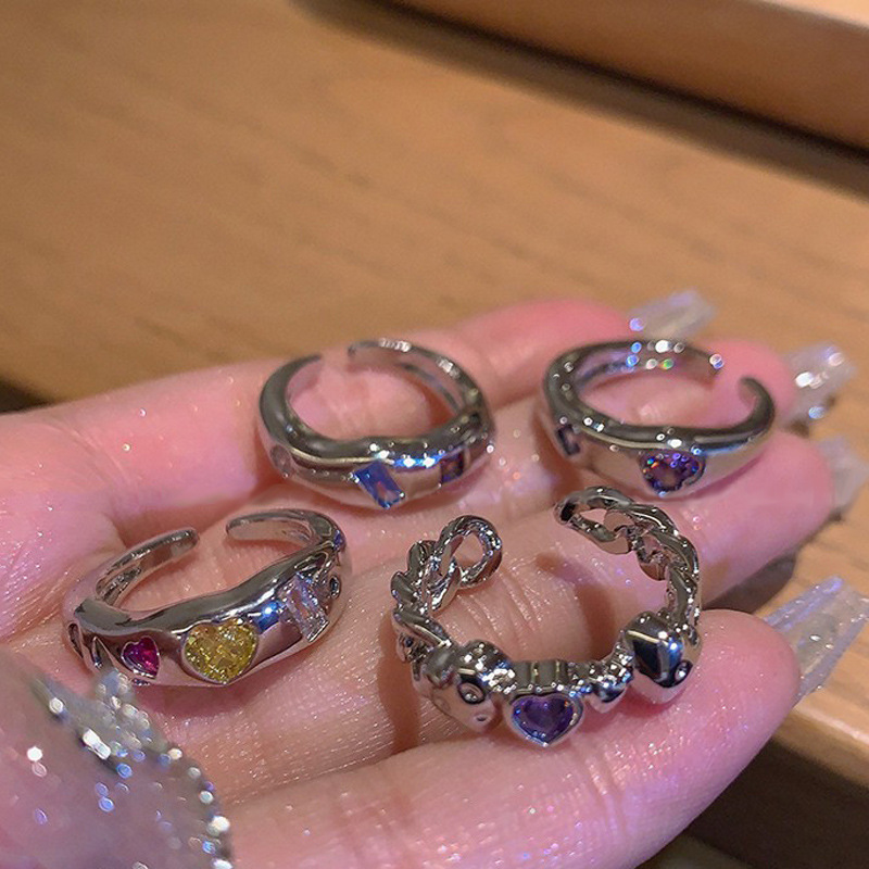 Sweet and cool style colored zircon heart-shaped open ring for women, a unique and high-end look, a new 2023 food ring trend full figure