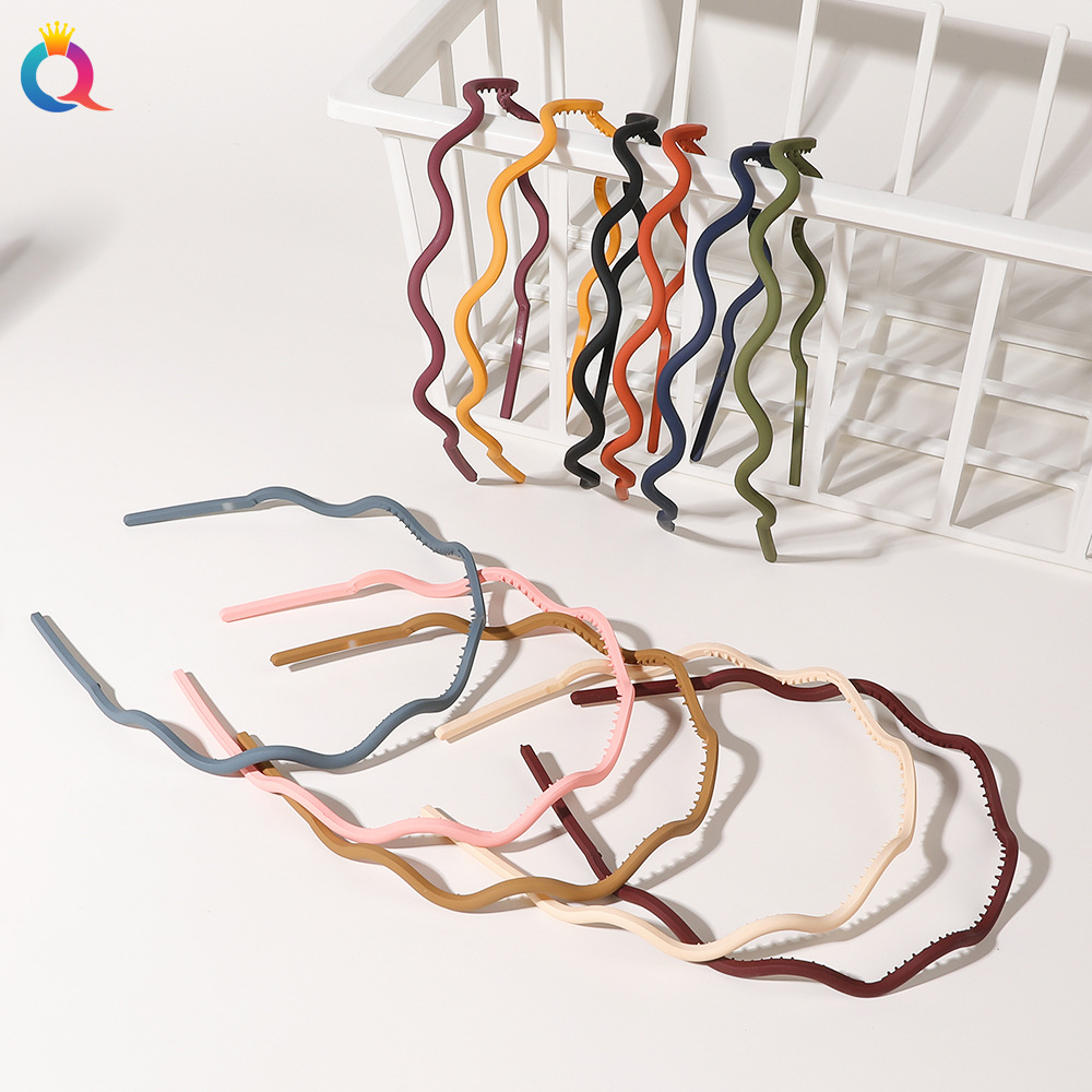 Qiyue Korean-style matte hair band, simple and elegant headband, anti-slip with teeth, wavy, versatile, solid color hair tie and hair accessory details Picture