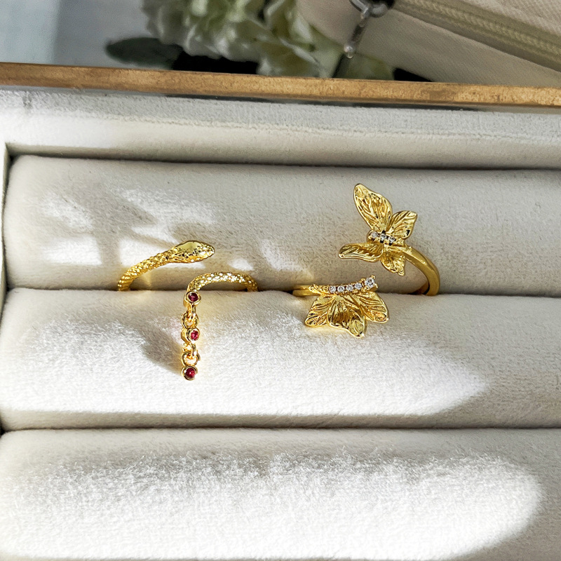 The new product features an ancient and retro texture butterfly opening ring with a unique design for women. It is simple and stylish with a serpentine tassel Application Scenario