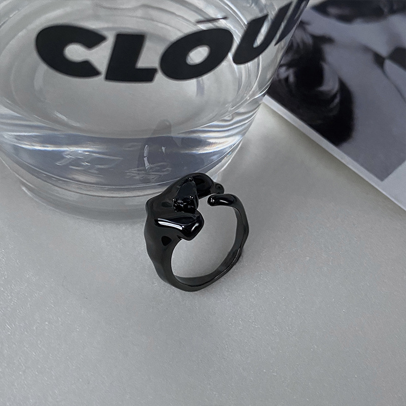 Irregular zircon open ring for women, new trendy ins style, cold and high-end, niche design, personalized index finger ring Application Scenario