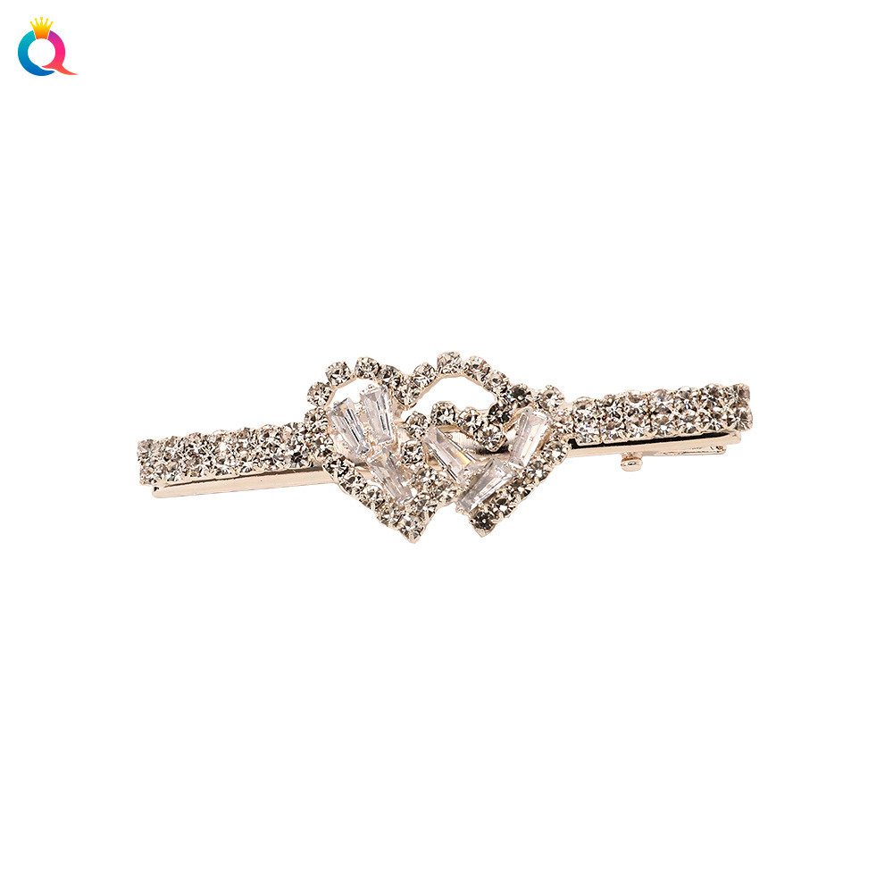 The Qiyue y2k hair clip features a Korean-style water diamond clip, a light luxury heart-shaped bangs clip, and a feminine and high-end look Item Picture