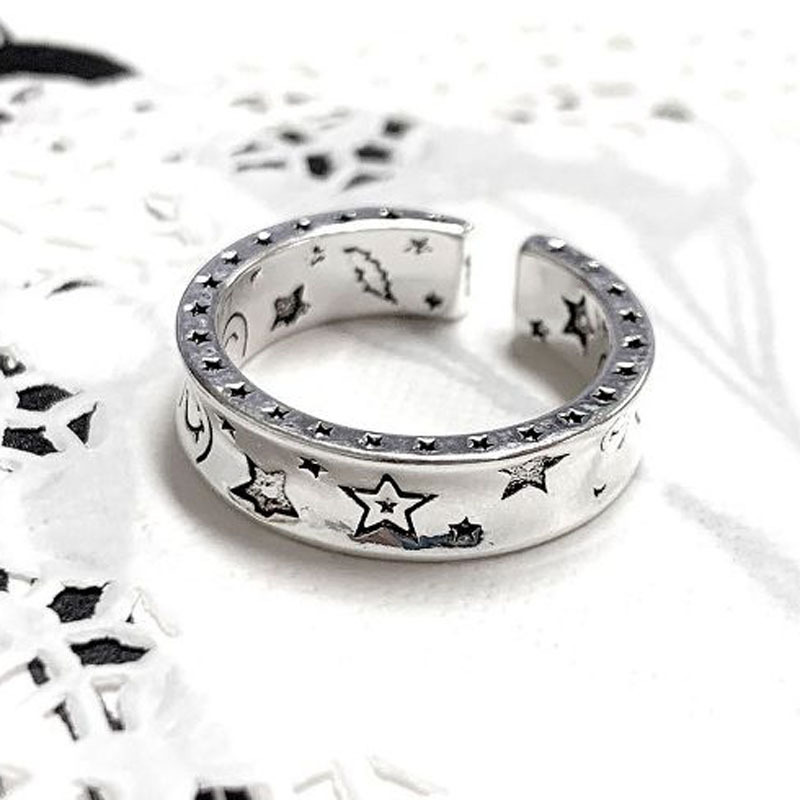 Graffiti star ring, female Instagram, cold style, high-end, individual, cool, retro hip-hop, smiling face, open mouth to eat the ring Specification drawing