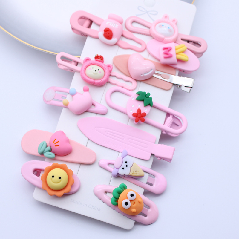 Pink cream glue resin accessories, handcrafted ornaments, hair clips, hair accessories, clothing, bags, crocs, diy accessories Specification drawing