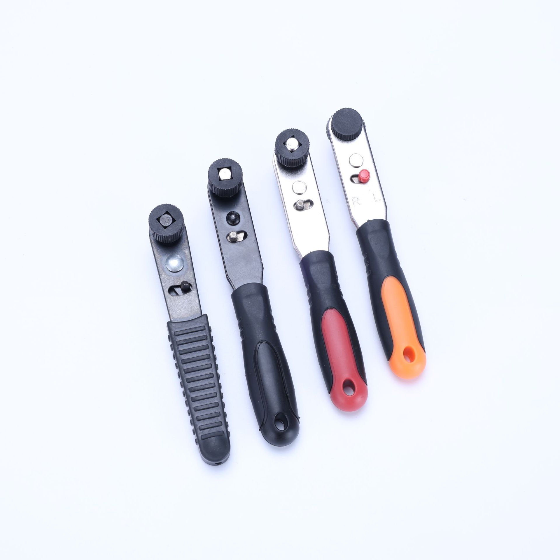 The new quick ratchet wrench tool is a dual-purpose mini ratchet wrench set suitable for various occasions Item Picture