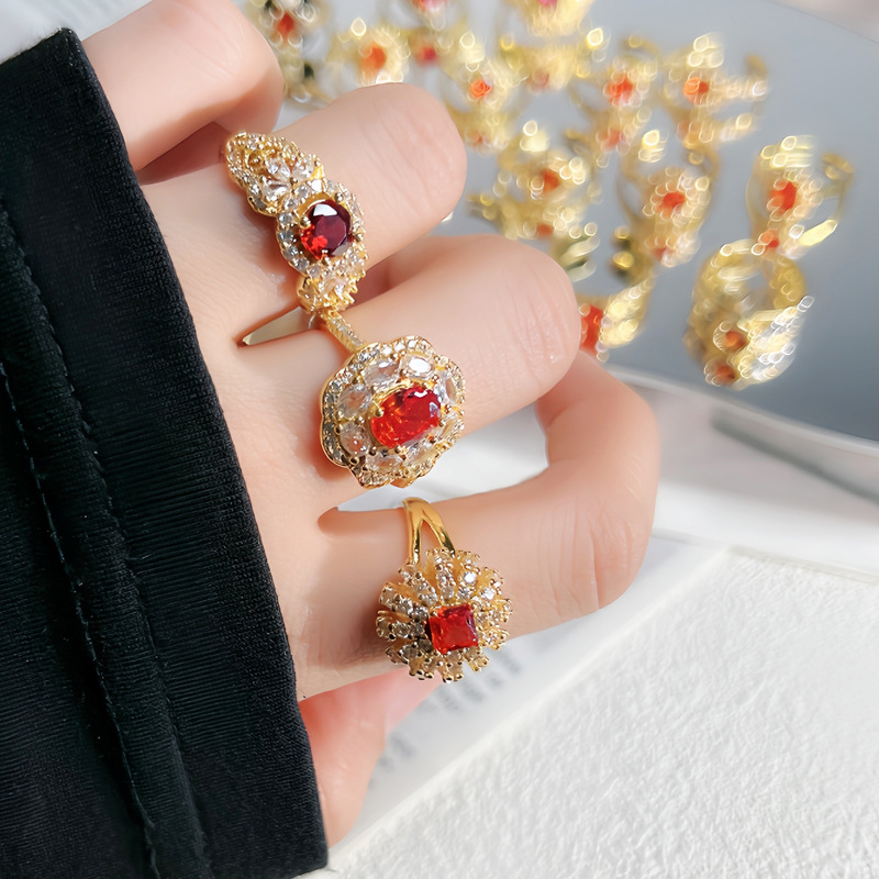 A retro French high-end, niche red diamond-encrusted zircon open ring, a sweet and cool geometric, fashionable and exquisite ring for women Application Scenario