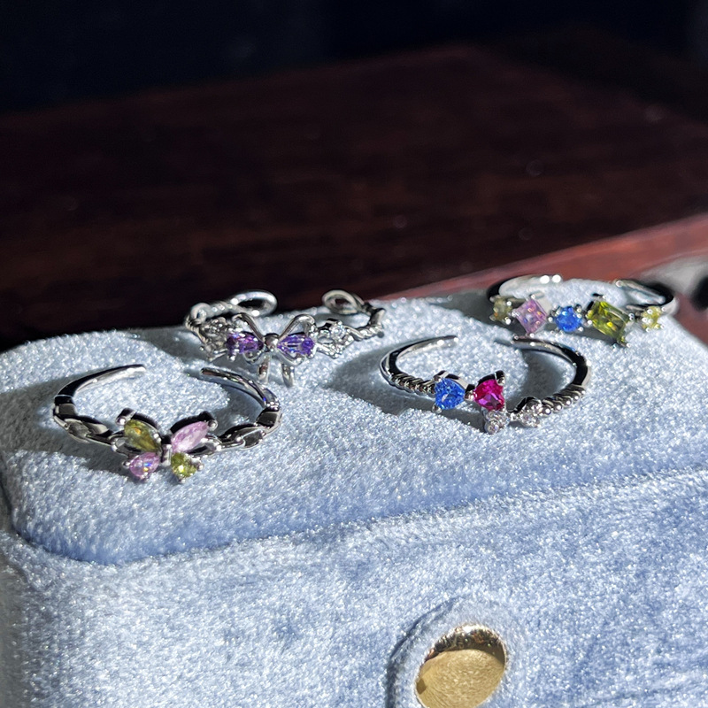 Sweet and cute girl's colorful diamond bow open ring, layered for women, exquisite and elegant, niche and cold style, versatile ring trend Application Scenario