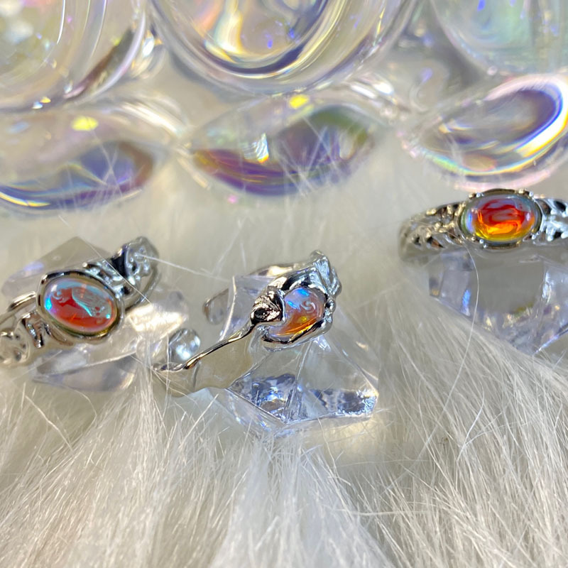 A niche Japanese and Korean high-end moonstone open ring for women on Instagram, with a cool, sweet and individualistic style. A trend of eating rings details Picture